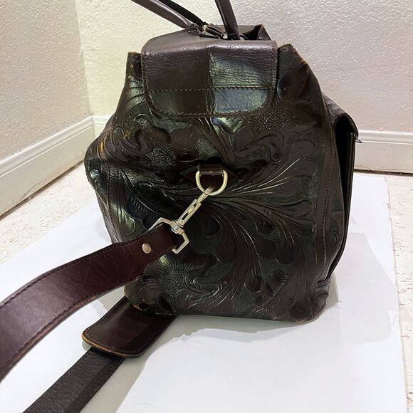 Handmade Leather Weekender Bag - Picture 4 of 11